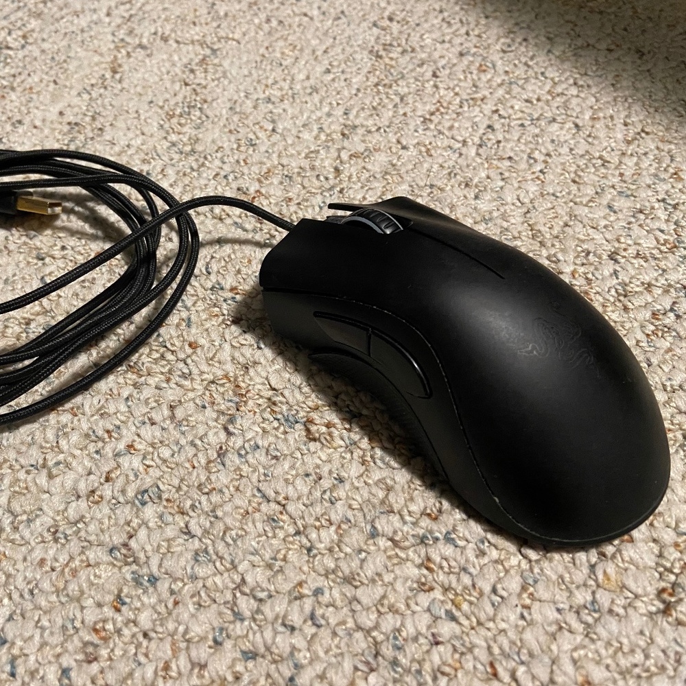 Razor DeathAdder 2013 RZ01-0084 Gaming Mouse